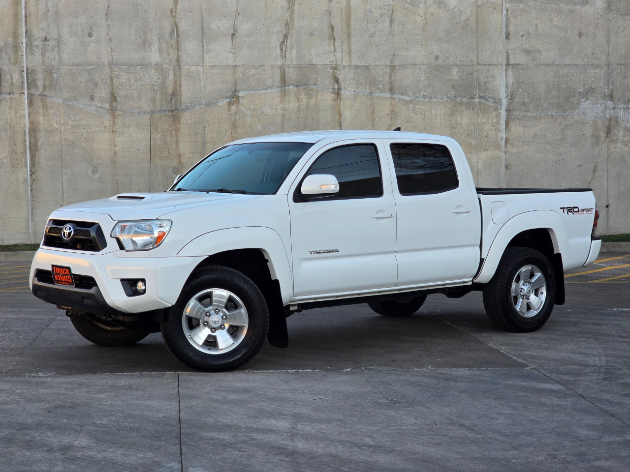 2015 Toyota Tacoma 4WD Double Cab V6 AT (Natl)