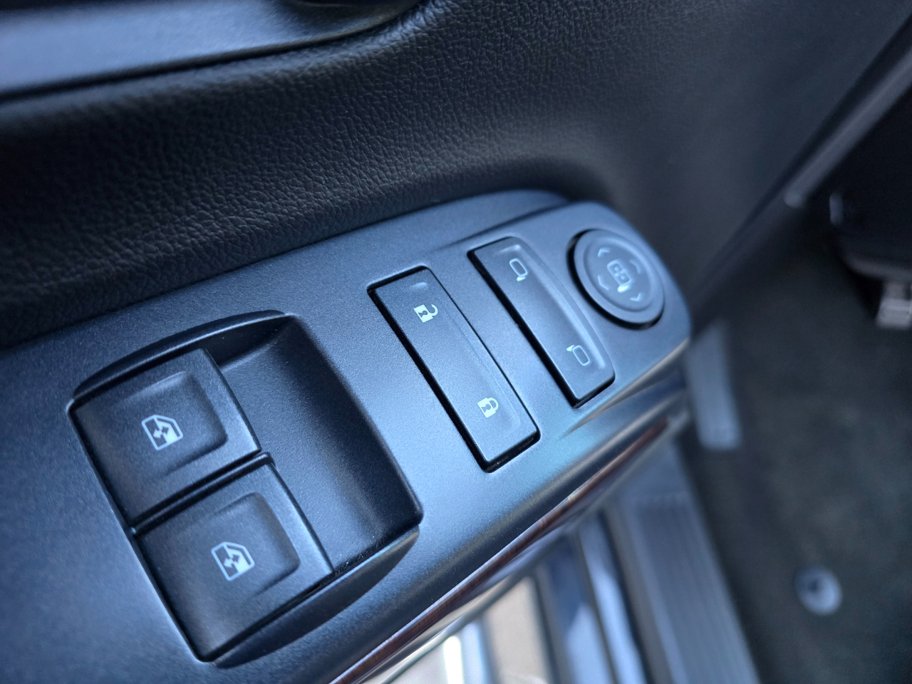 GMC Sierra 1500 4WD Reg Cab 119.0" SLE 2014