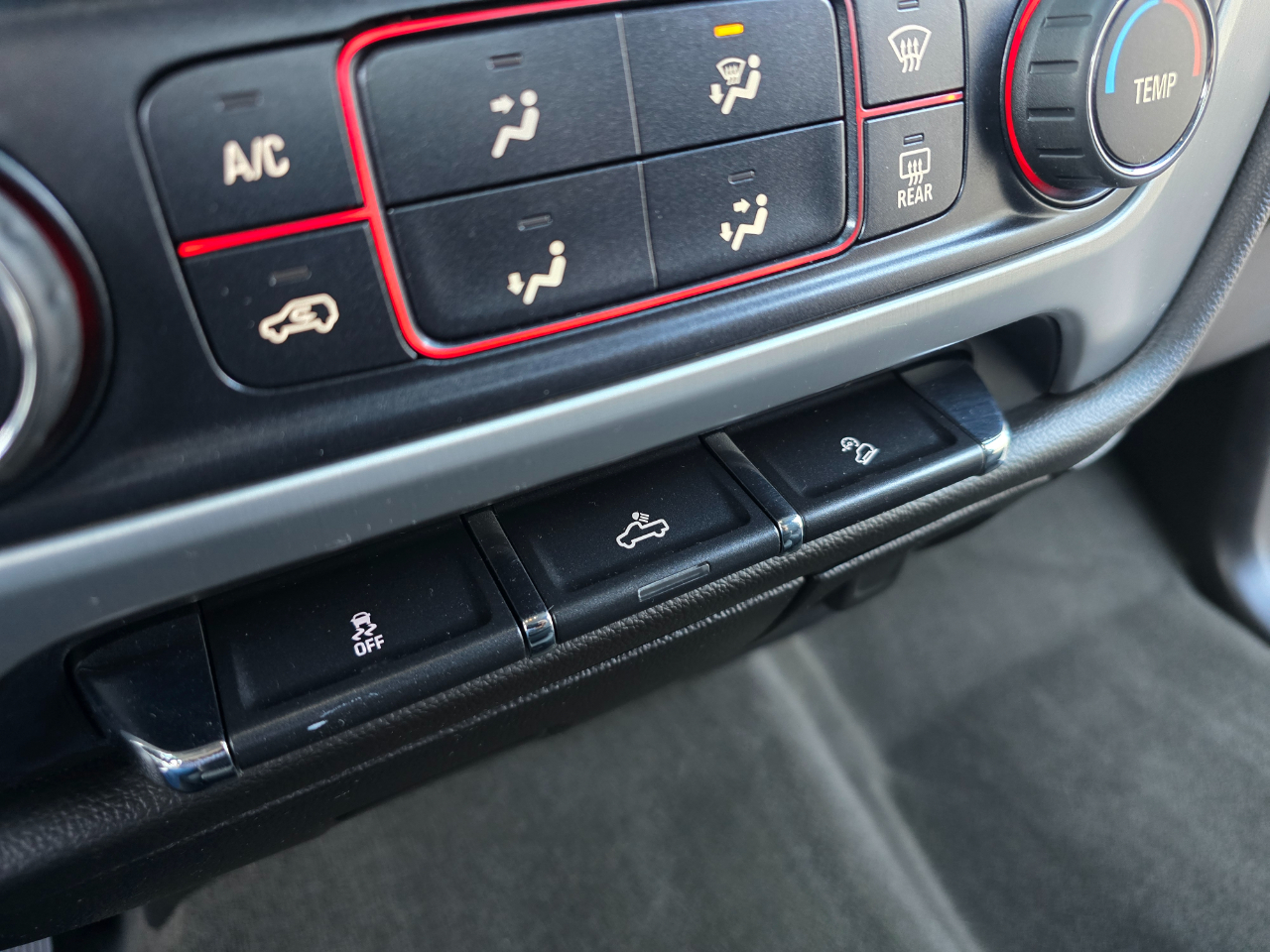 GMC Sierra 1500 4WD Reg Cab 119.0" SLE 2014