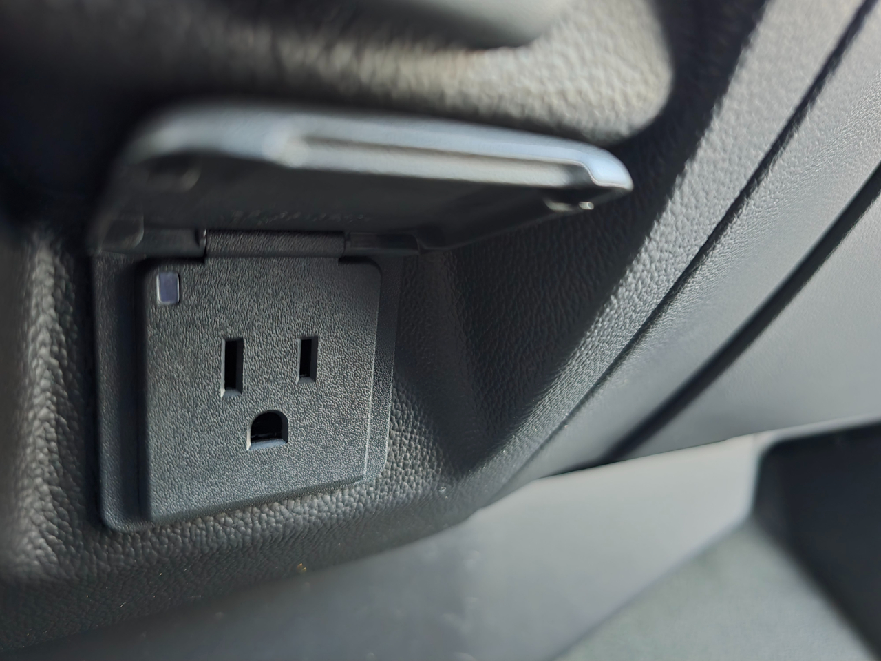 GMC Sierra 1500 4WD Reg Cab 119.0" SLE 2014