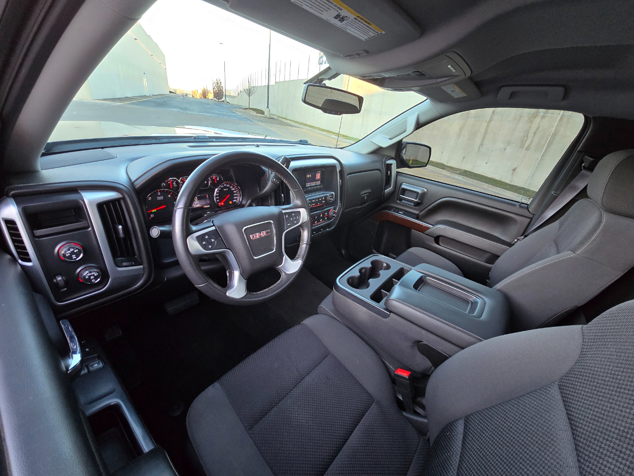 GMC Sierra 1500 4WD Reg Cab 119.0" SLE 2014