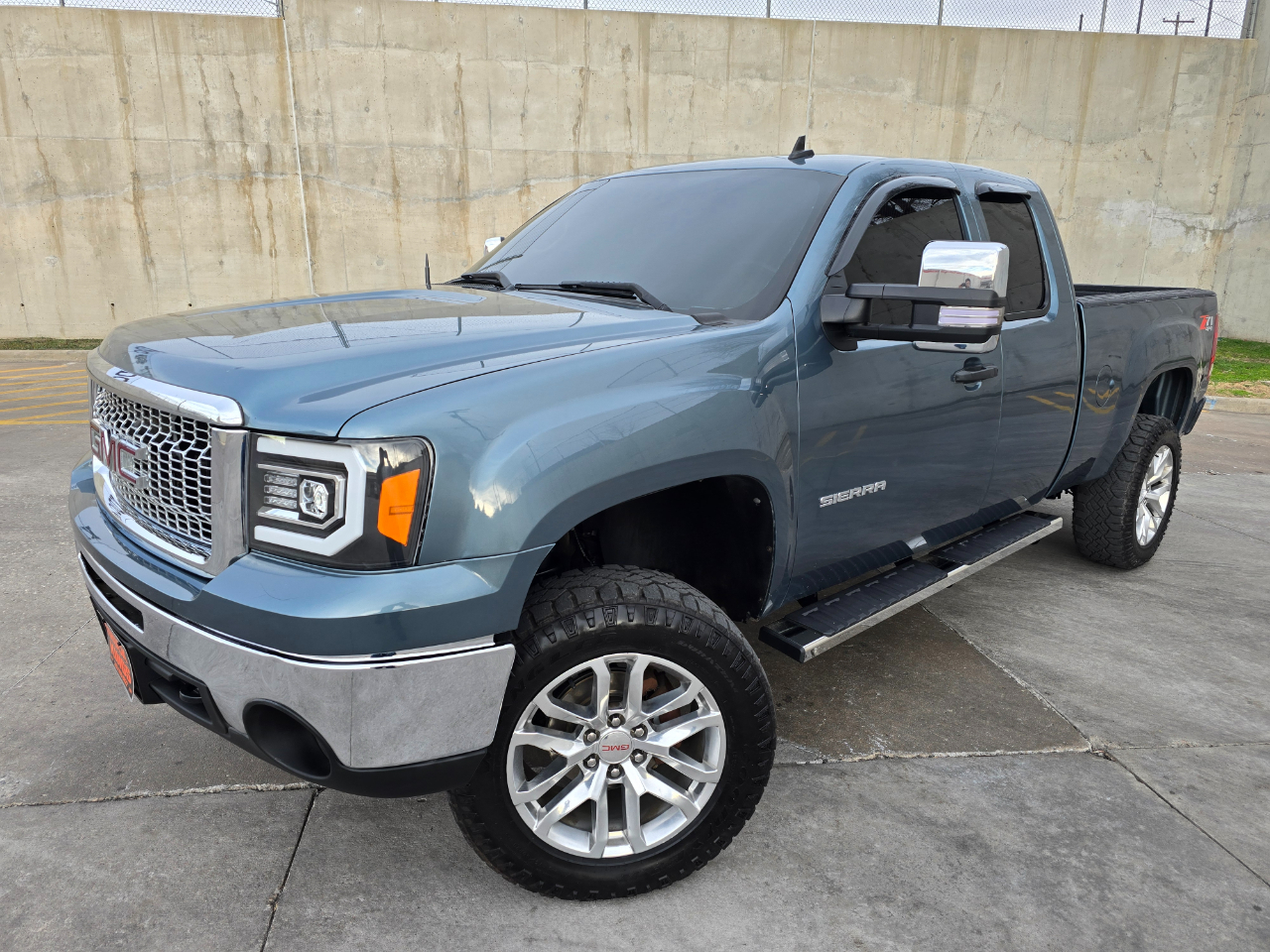 GMC Sierra 1500 4WD Ext Cab 143.5" SLE 2011