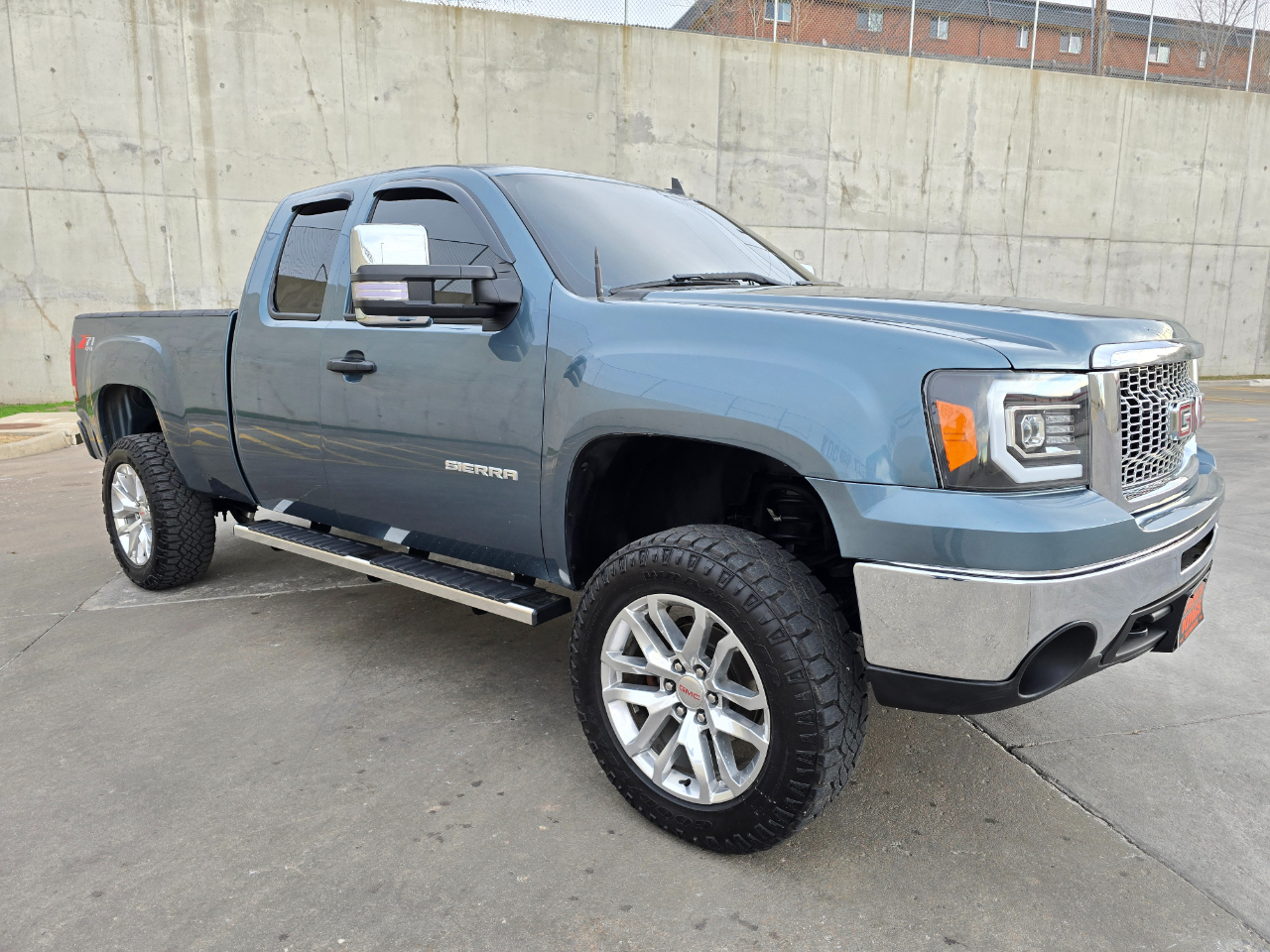 GMC Sierra 1500 4WD Ext Cab 143.5" SLE 2011