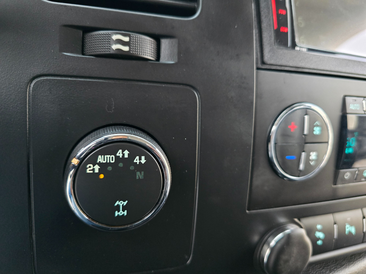 GMC Sierra 1500 4WD Ext Cab 143.5" SLE 2011