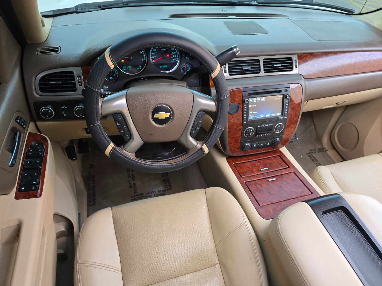 Chevrolet Avalanche 4WD Crew Cab LTZ 2013