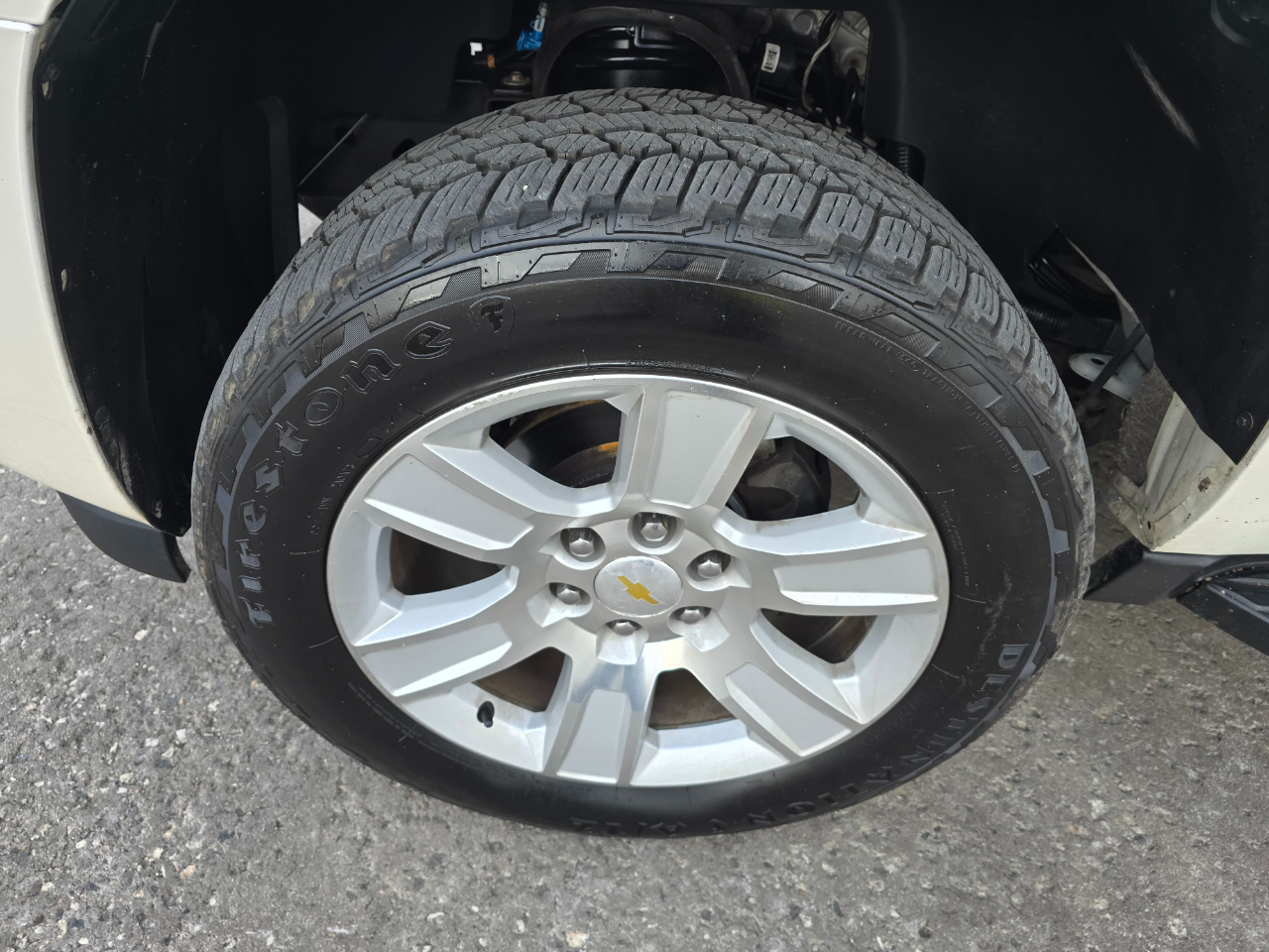 Chevrolet Avalanche 4WD Crew Cab LTZ 2013