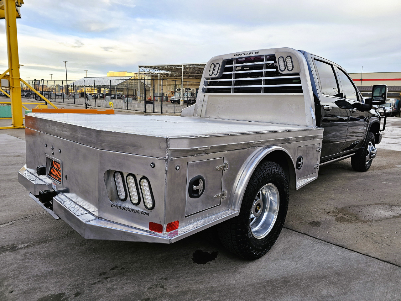 Chevrolet Silverado 3500HD 4WD Crew Cab 172" High Country 2022