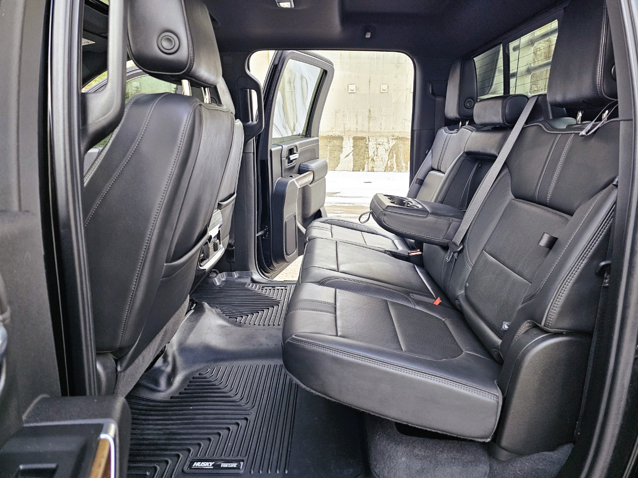 Chevrolet Silverado 3500HD 4WD Crew Cab 172" High Country 2022