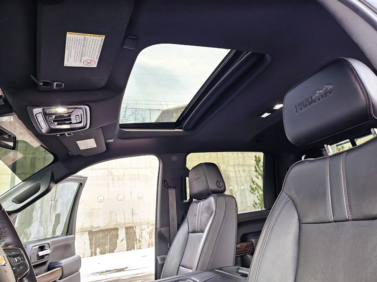 Chevrolet Silverado 3500HD 4WD Crew Cab 172" High Country 2022