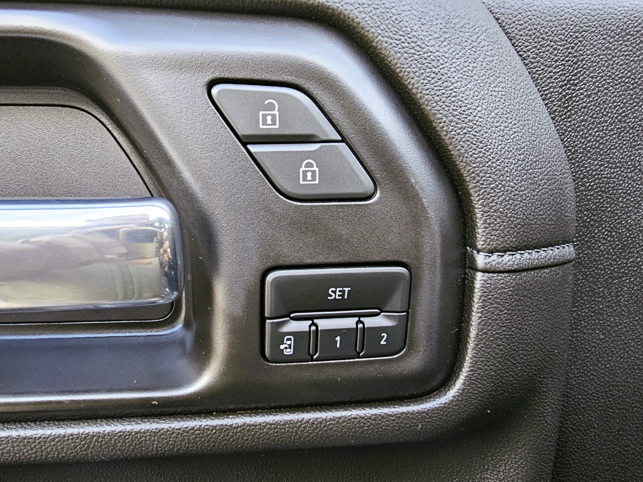 Chevrolet Silverado 3500HD 4WD Crew Cab 172" High Country 2022