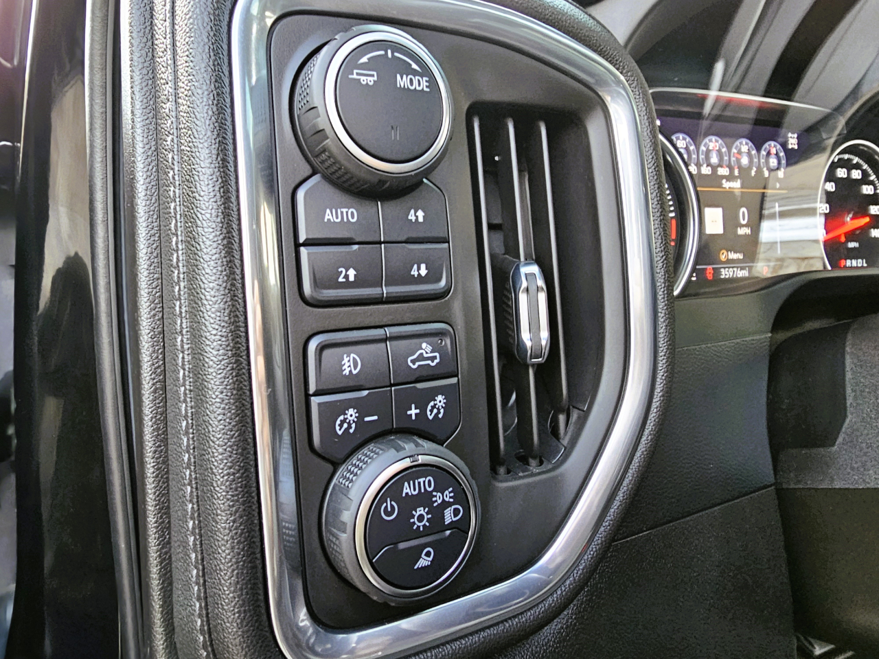 Chevrolet Silverado 3500HD 4WD Crew Cab 172" High Country 2022