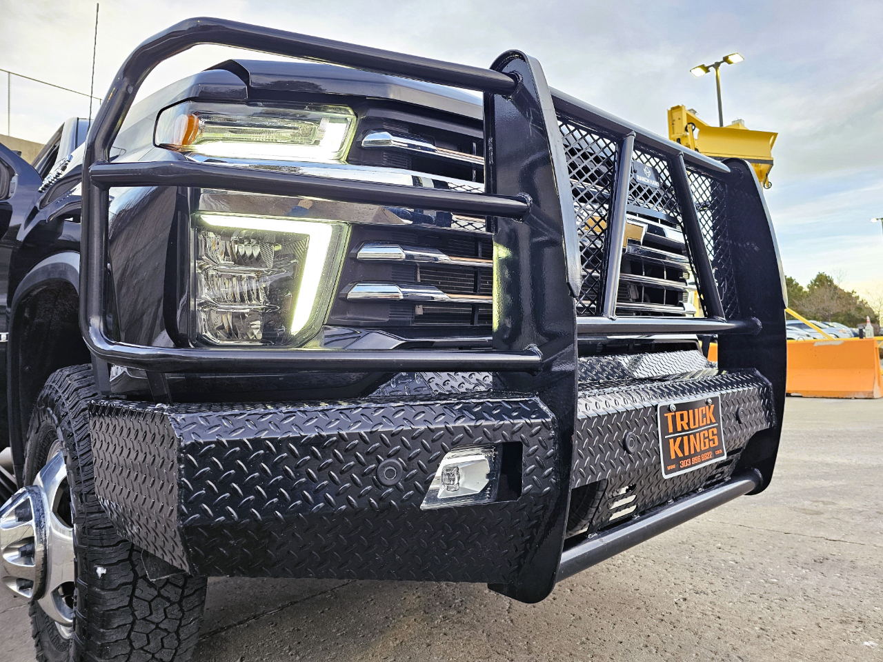 Chevrolet Silverado 3500HD 4WD Crew Cab 172" High Country 2022