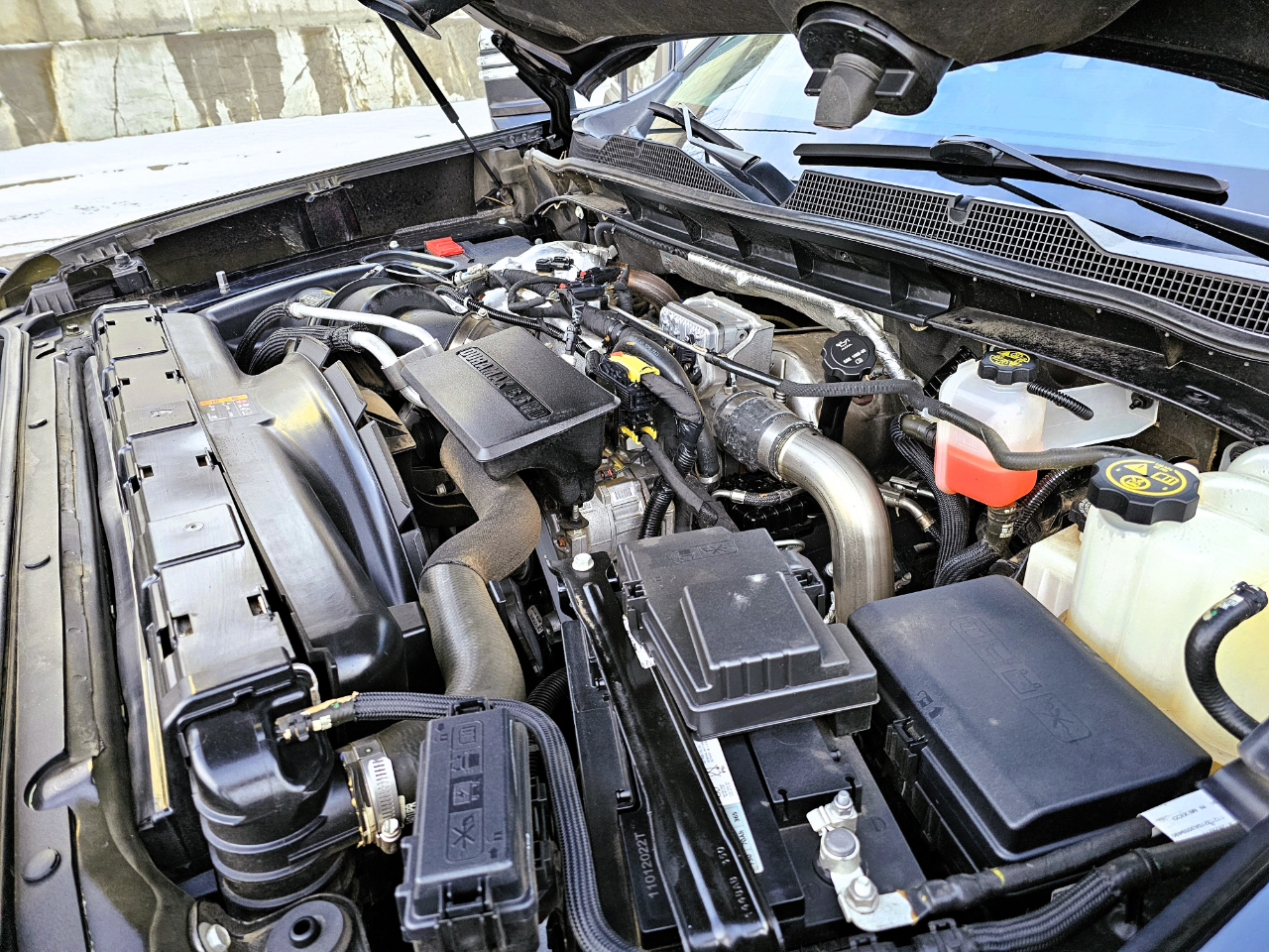 Chevrolet Silverado 3500HD 4WD Crew Cab 172" High Country 2022