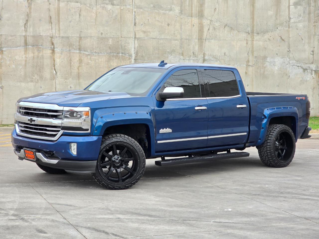 Chevrolet Silverado 1500 4WD Crew Cab 143.5" High Country 2016