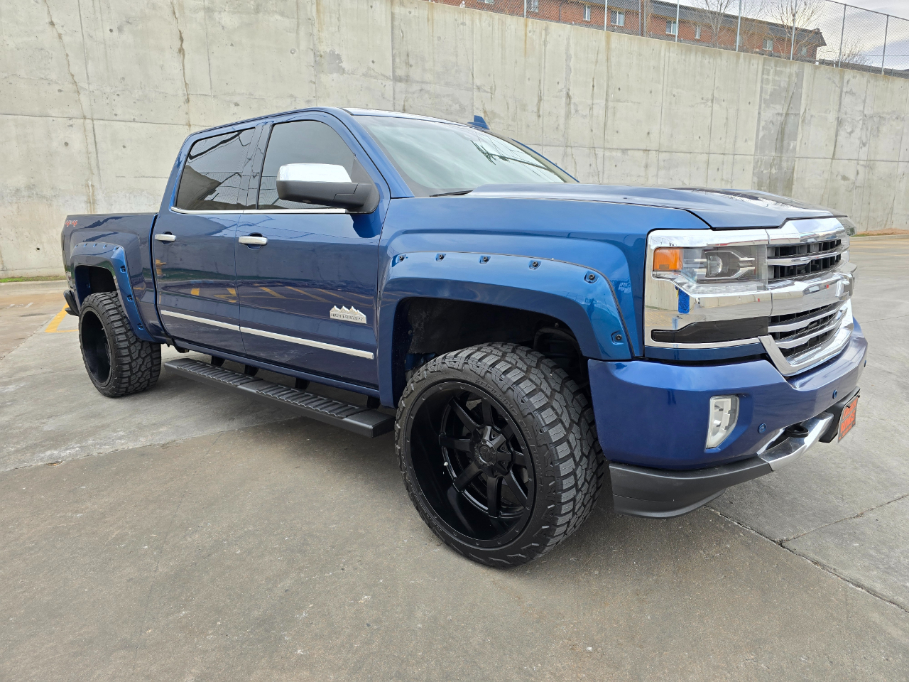 Chevrolet Silverado 1500 4WD Crew Cab 143.5" High Country 2016