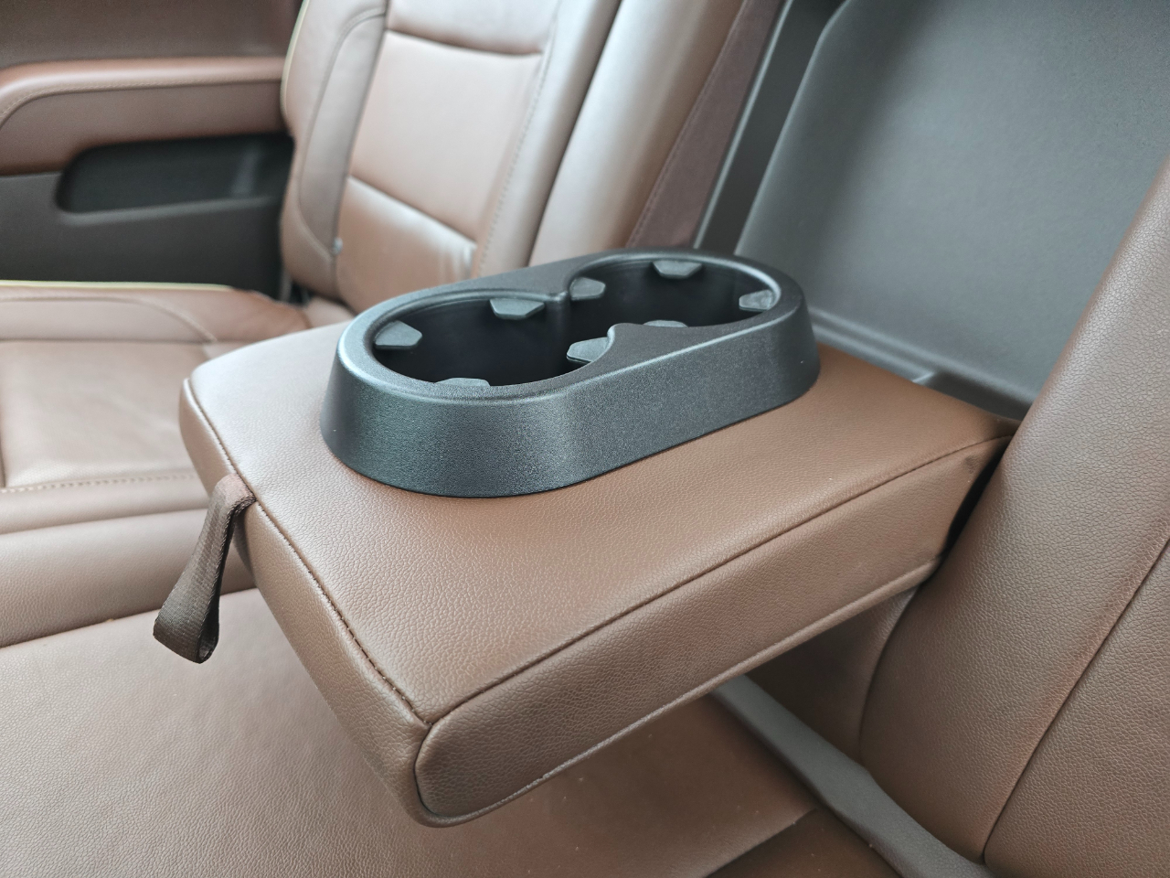 Chevrolet Silverado 1500 4WD Crew Cab 143.5" High Country 2016