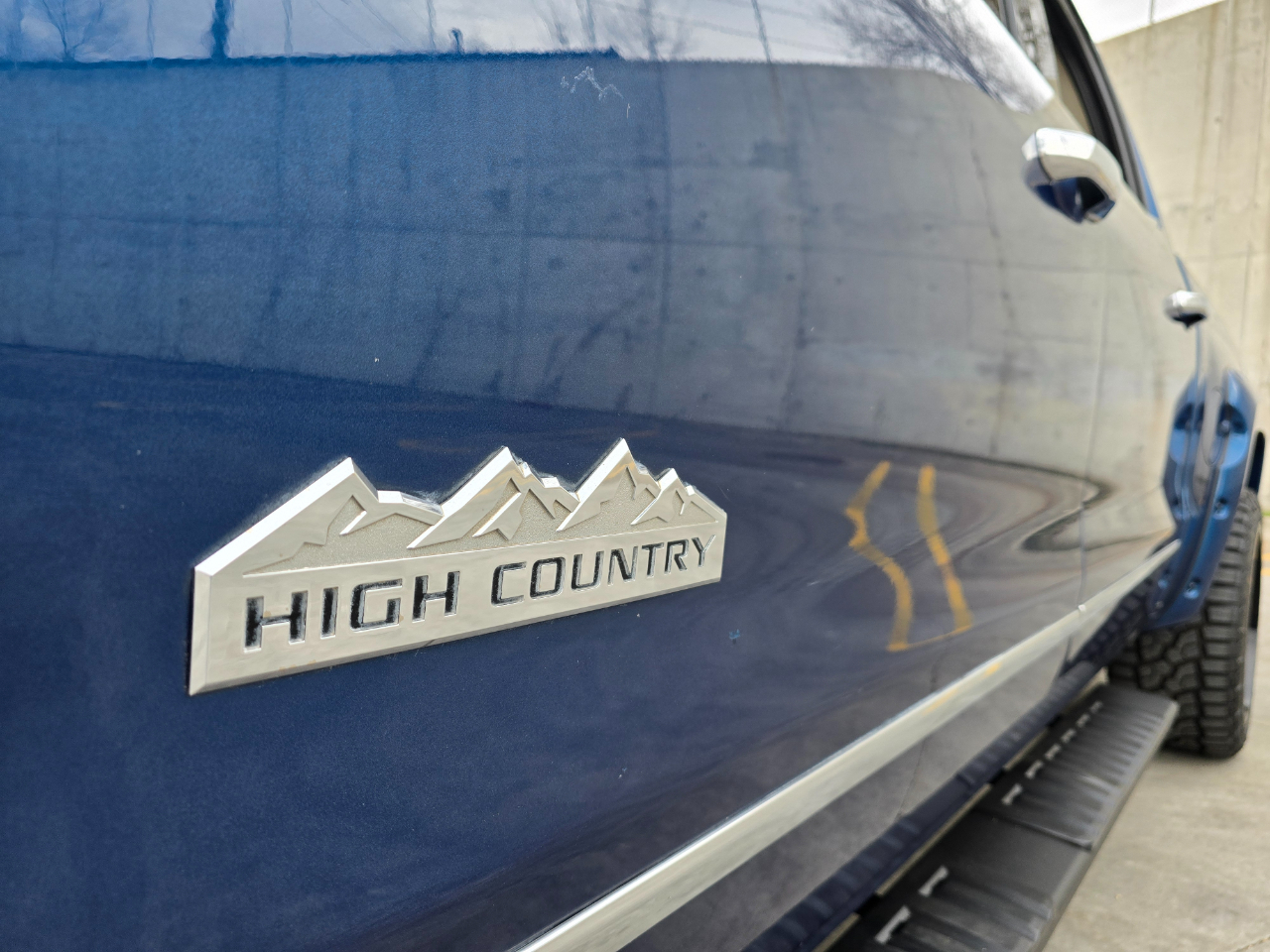 Chevrolet Silverado 1500 4WD Crew Cab 143.5" High Country 2016