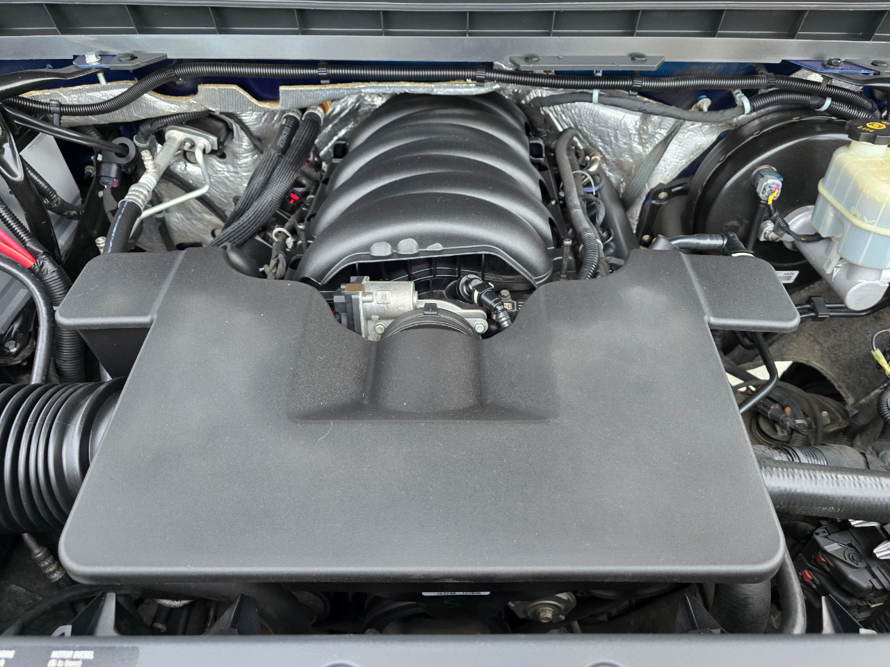 Chevrolet Silverado 1500 4WD Crew Cab 143.5" High Country 2016