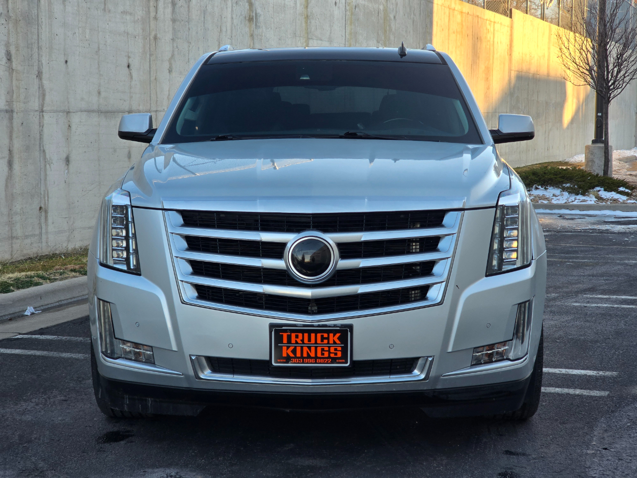 Cadillac Escalade ESV 4WD 4dr Premium 2015