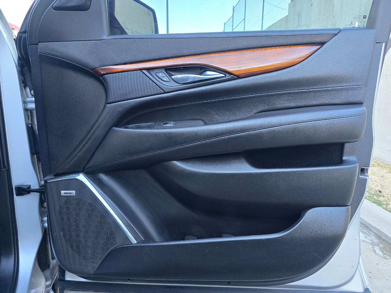 Cadillac Escalade ESV 4WD 4dr Premium 2015