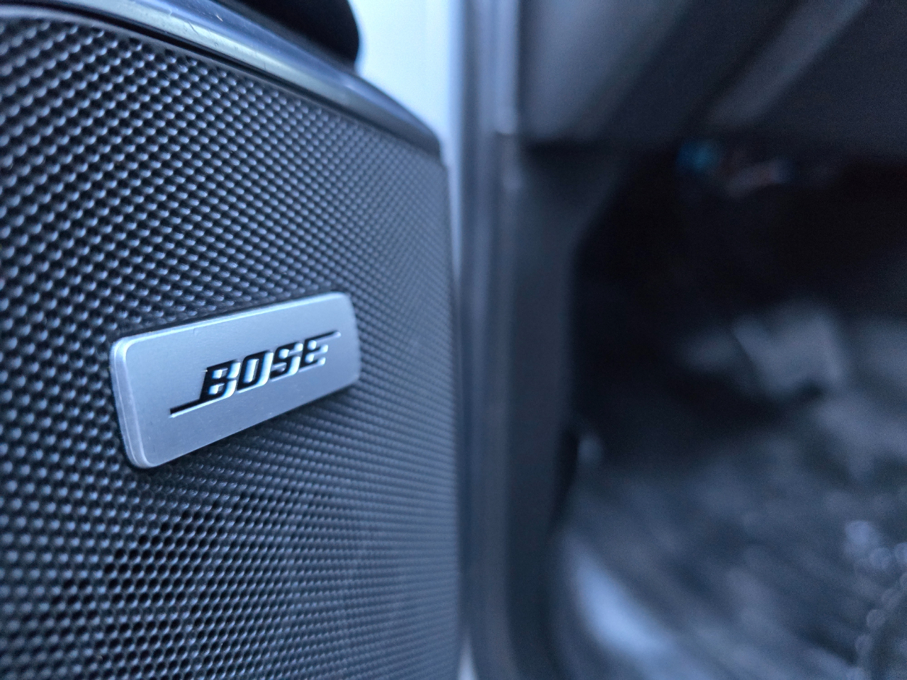 Cadillac Escalade ESV 4WD 4dr Premium 2015