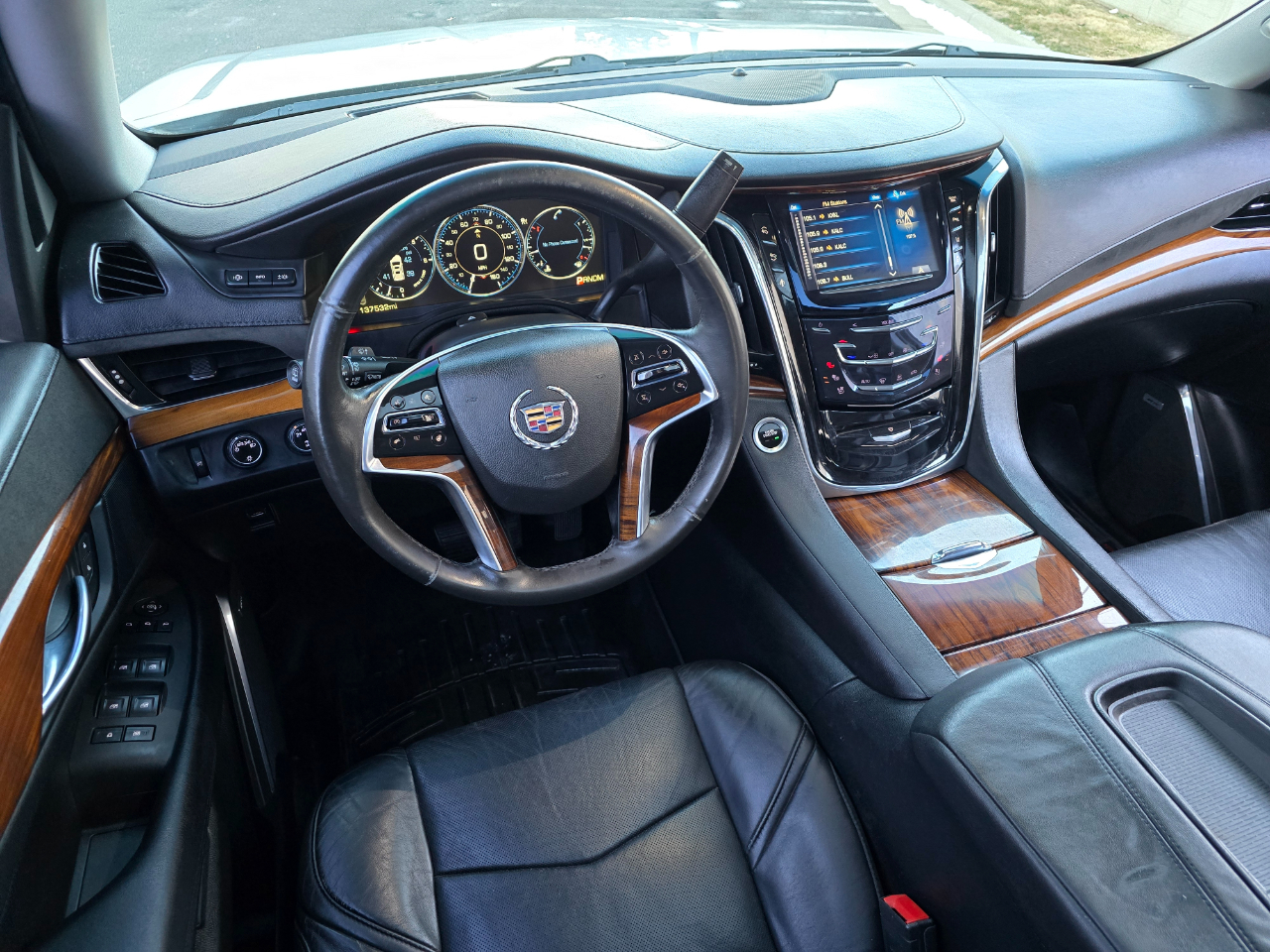 Cadillac Escalade ESV 4WD 4dr Premium 2015