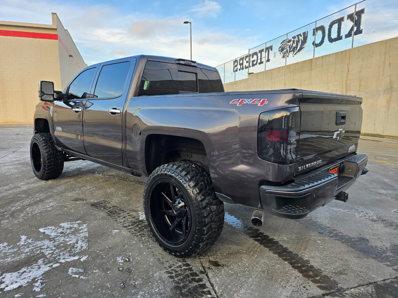 Chevrolet Silverado 1500 4WD Crew Cab 143.5" High Country 2014