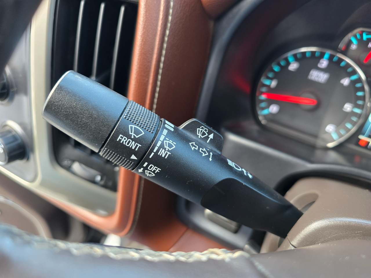 Chevrolet Silverado 1500 4WD Crew Cab 143.5" High Country 2014