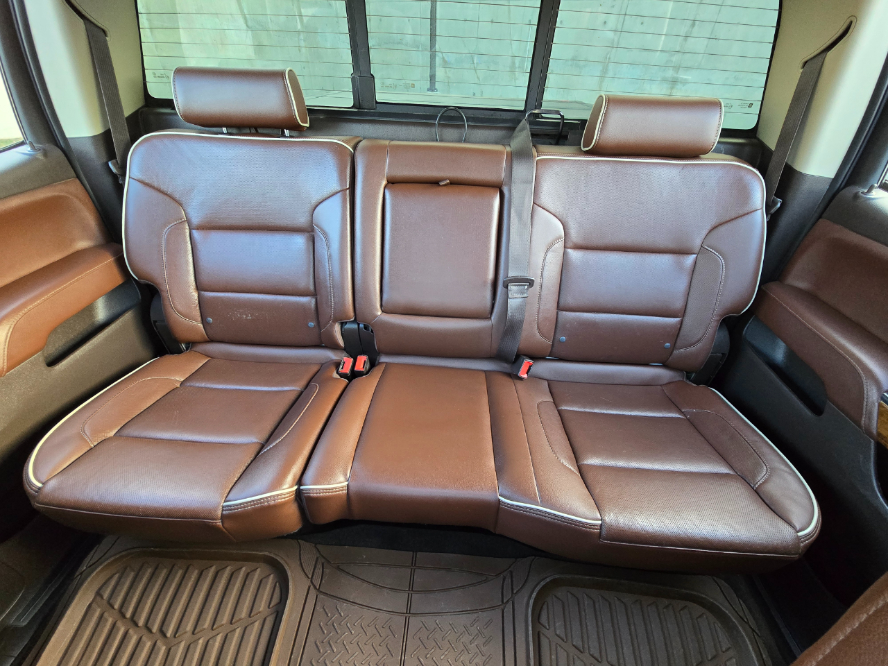 Chevrolet Silverado 1500 4WD Crew Cab 143.5" High Country 2014