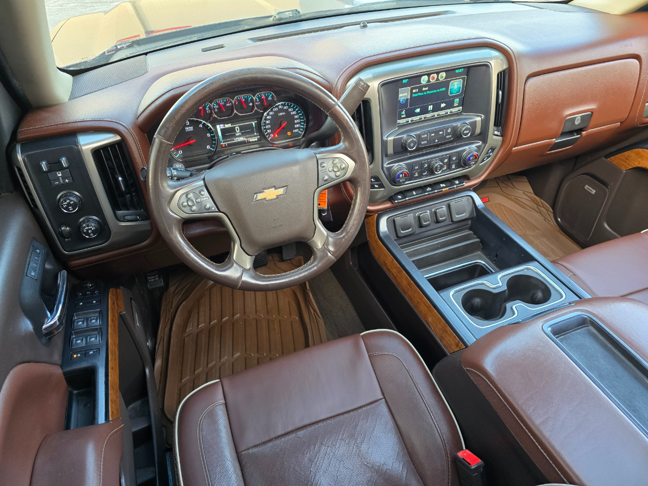 Chevrolet Silverado 1500 4WD Crew Cab 143.5" High Country 2014