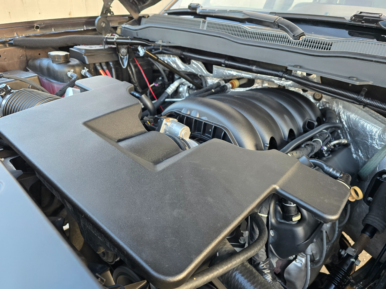 Chevrolet Silverado 1500 4WD Crew Cab 143.5" High Country 2014