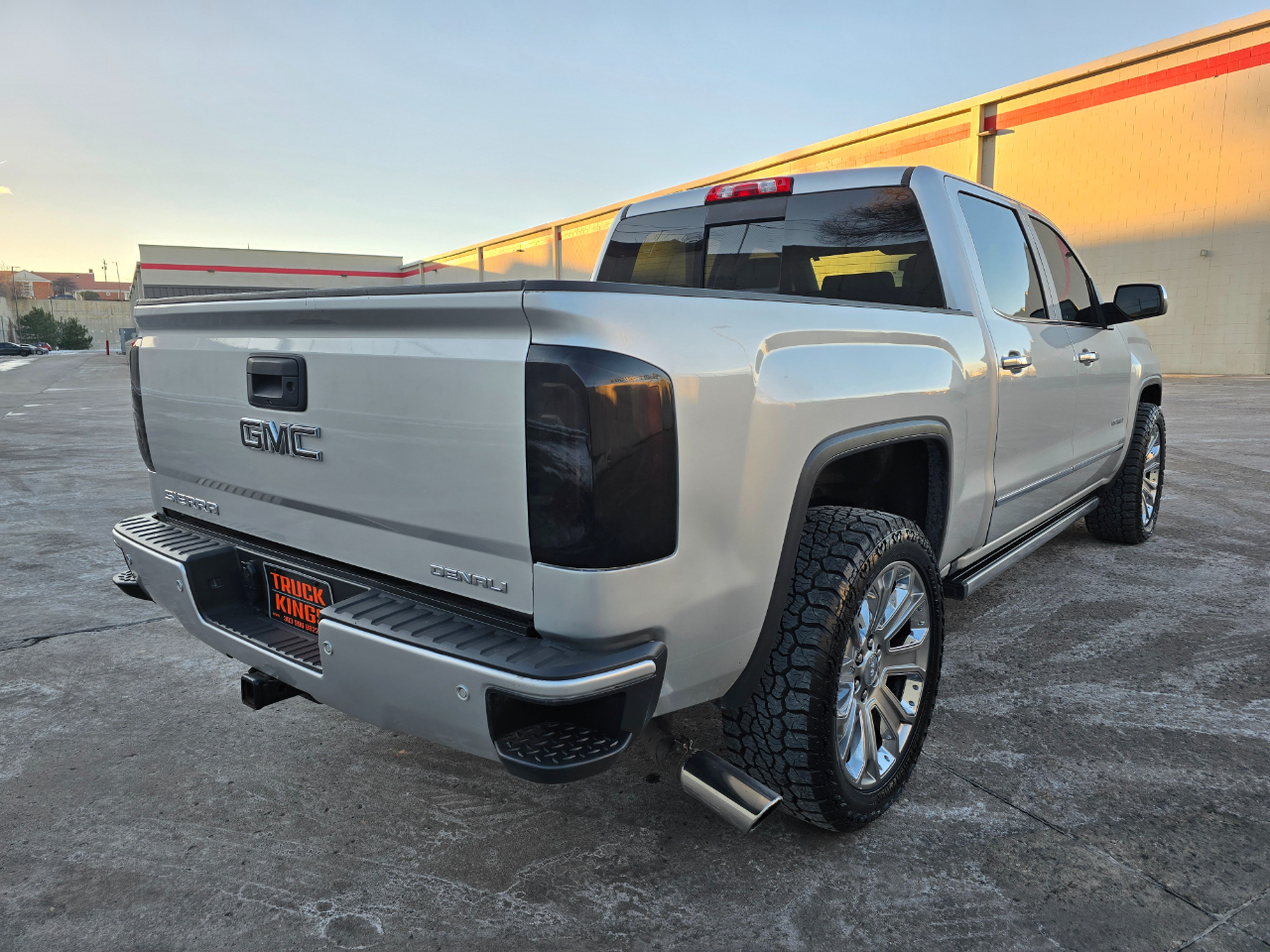 GMC Sierra 1500 4WD Crew Cab 143.5" Denali 2018
