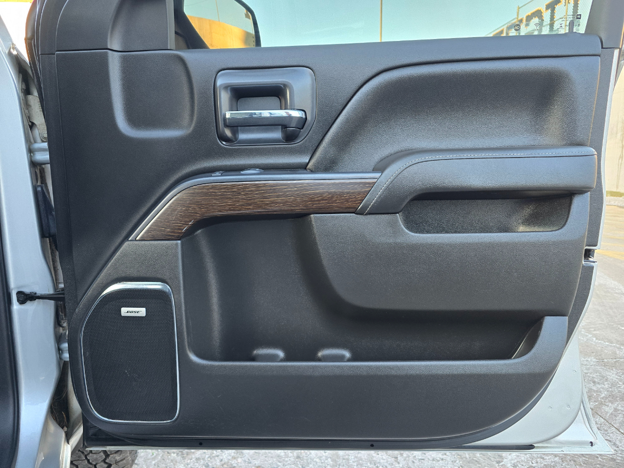 GMC Sierra 1500 4WD Crew Cab 143.5" Denali 2018