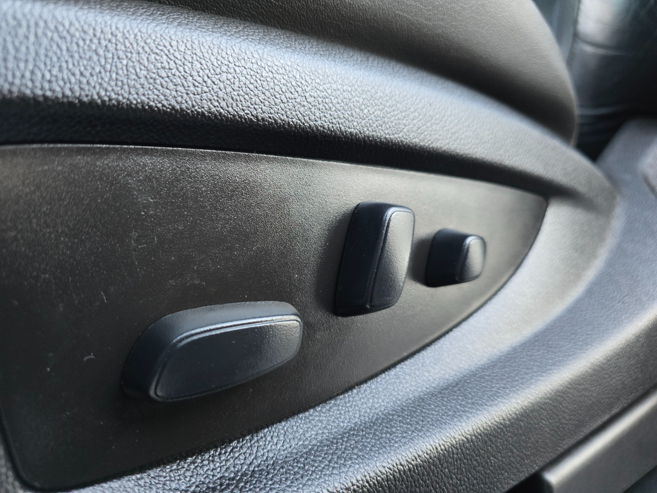 GMC Sierra 1500 4WD Crew Cab 143.5" Denali 2018