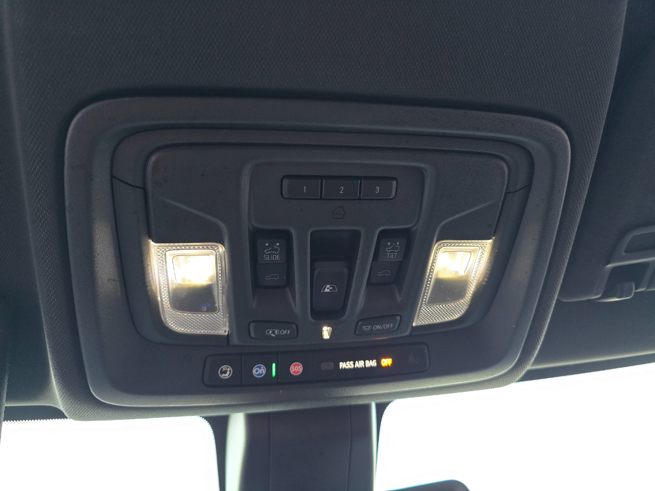 GMC Sierra 1500 4WD Crew Cab 147" AT4 2019