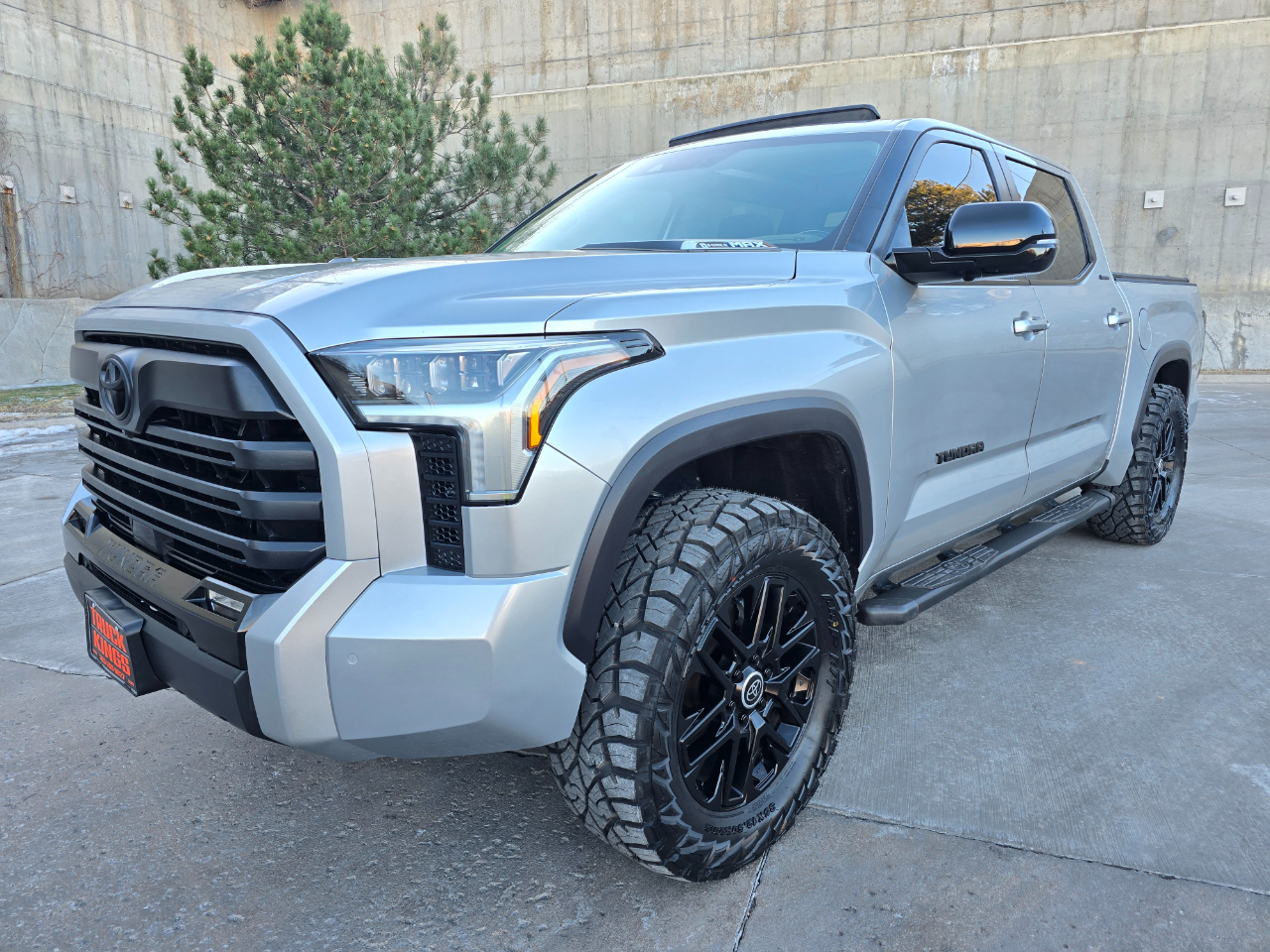 Toyota Tundra 4WD Limited Hybrid CrewMax 5.5' Bed (Natl) 2024