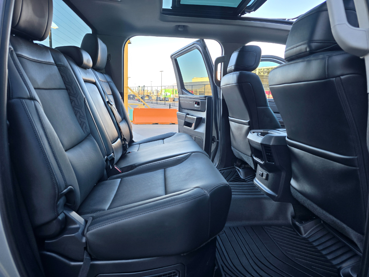 Toyota Tundra 4WD Limited Hybrid CrewMax 5.5' Bed (Natl) 2024