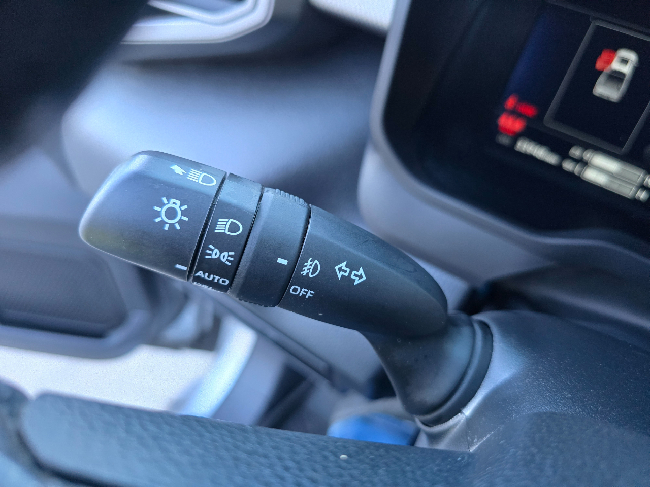 Toyota Tundra 4WD Limited Hybrid CrewMax 5.5' Bed (Natl) 2024