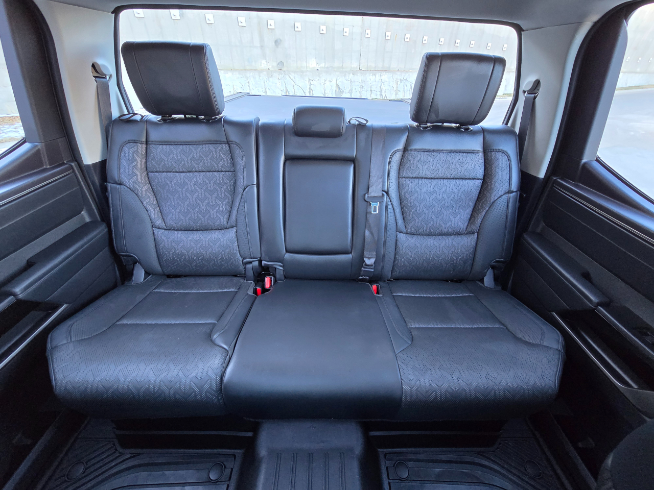 Toyota Tundra 4WD Limited Hybrid CrewMax 5.5' Bed (Natl) 2024