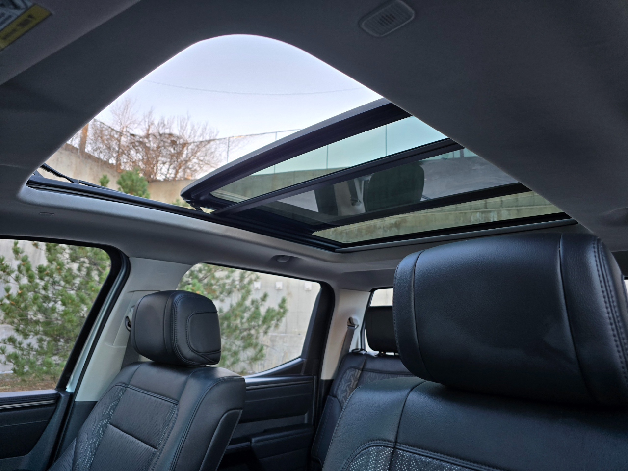 Toyota Tundra 4WD Limited Hybrid CrewMax 5.5' Bed (Natl) 2024