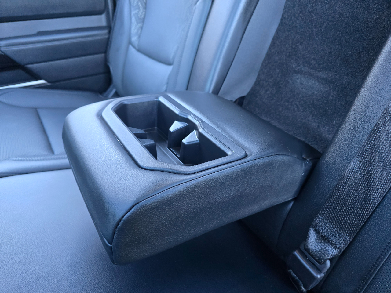 Toyota Tundra 4WD Limited Hybrid CrewMax 5.5' Bed (Natl) 2024