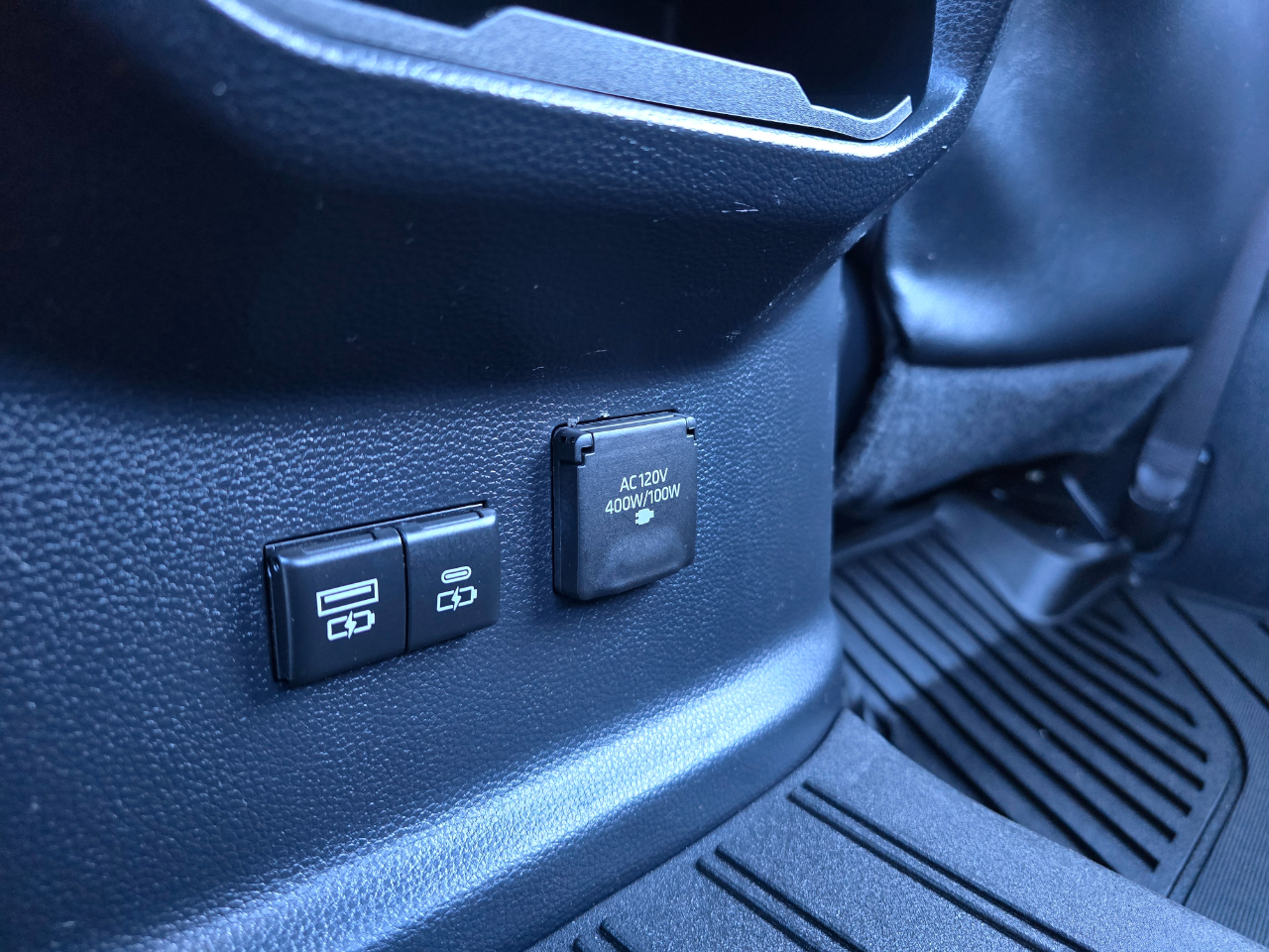 Toyota Tundra 4WD Limited Hybrid CrewMax 5.5' Bed (Natl) 2024