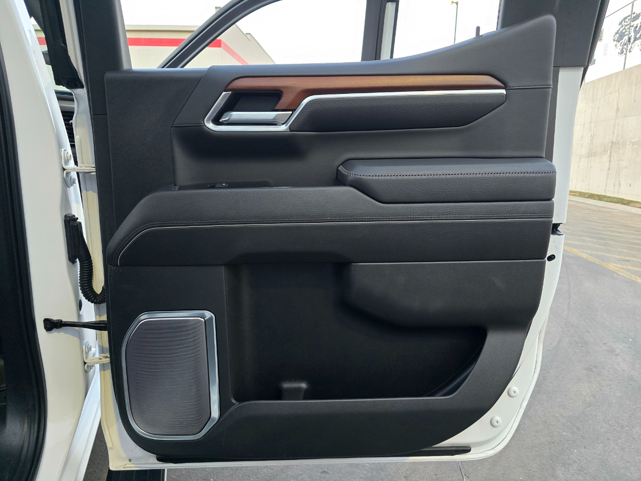 GMC Sierra 1500 4WD Crew Cab 147" Denali 2023