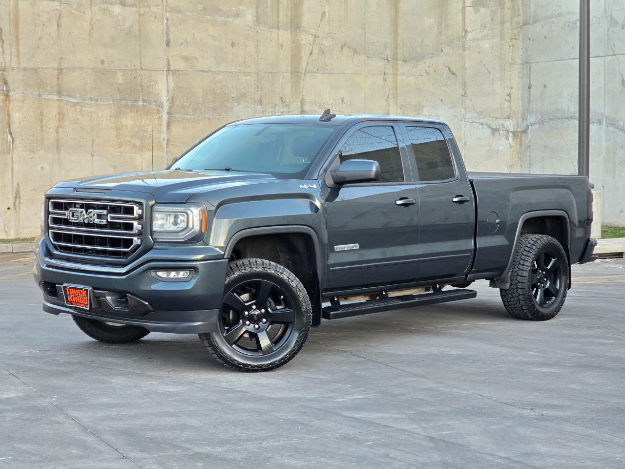 2017 GMC Sierra 1500 4WD Double Cab 143.5" SLE