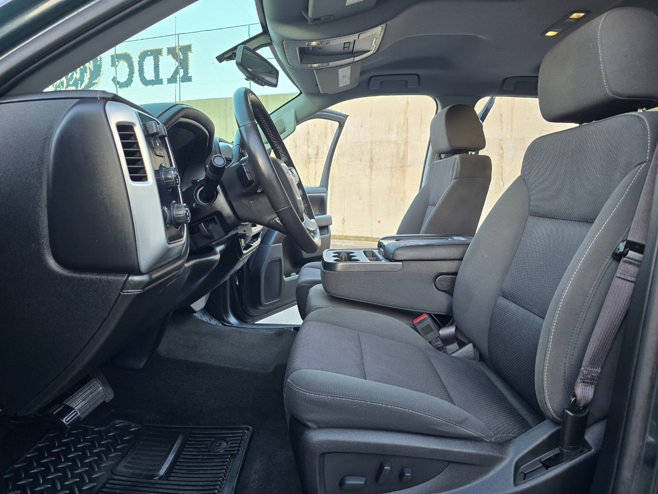 GMC Sierra 1500 4WD Double Cab 143.5" SLE 2017