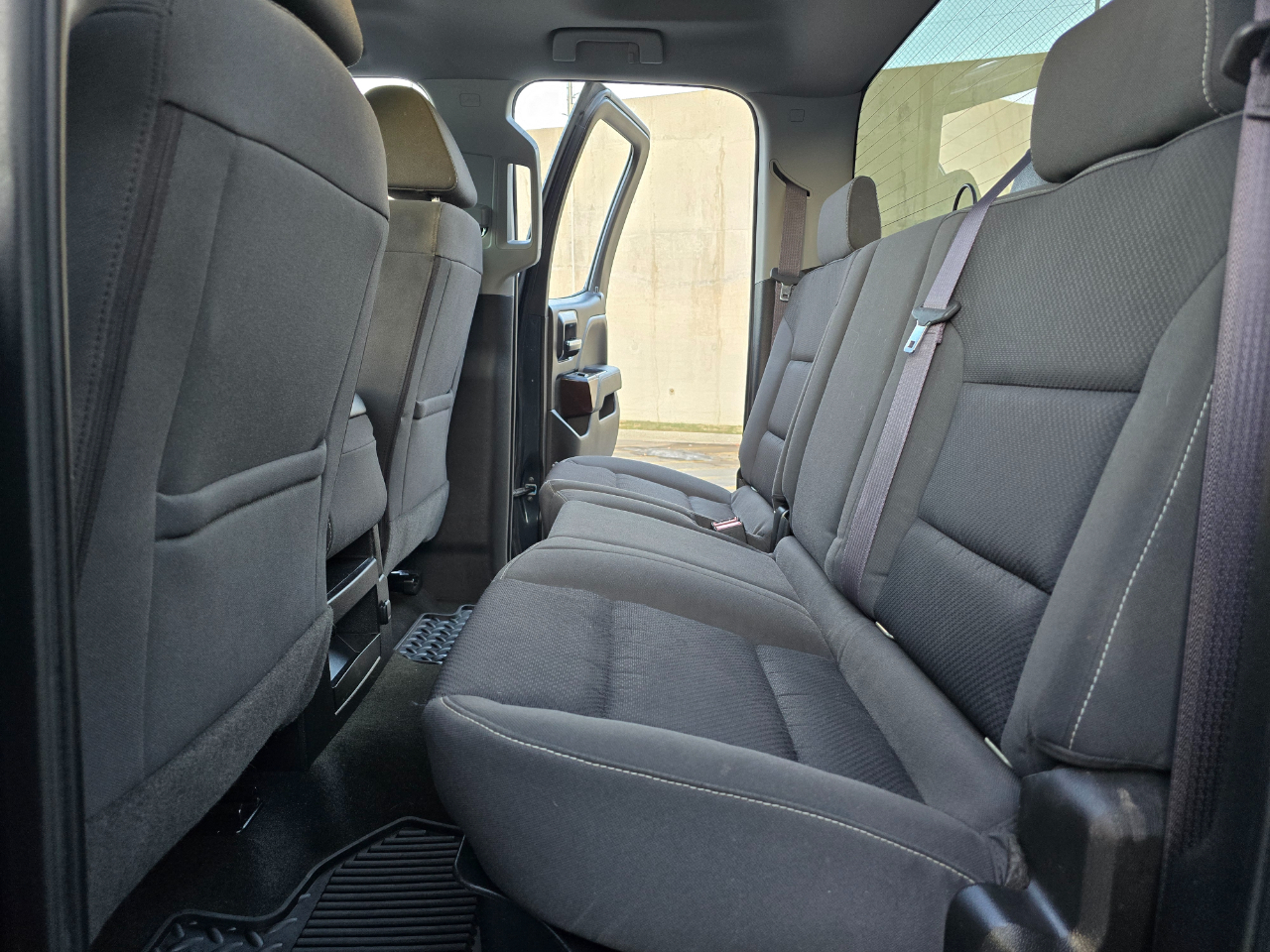 GMC Sierra 1500 4WD Double Cab 143.5" SLE 2017