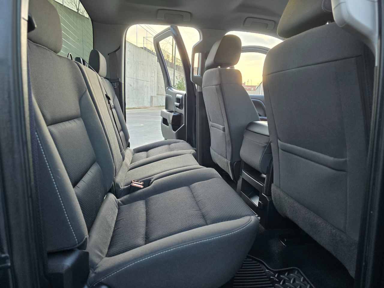 GMC Sierra 1500 4WD Double Cab 143.5" SLE 2017