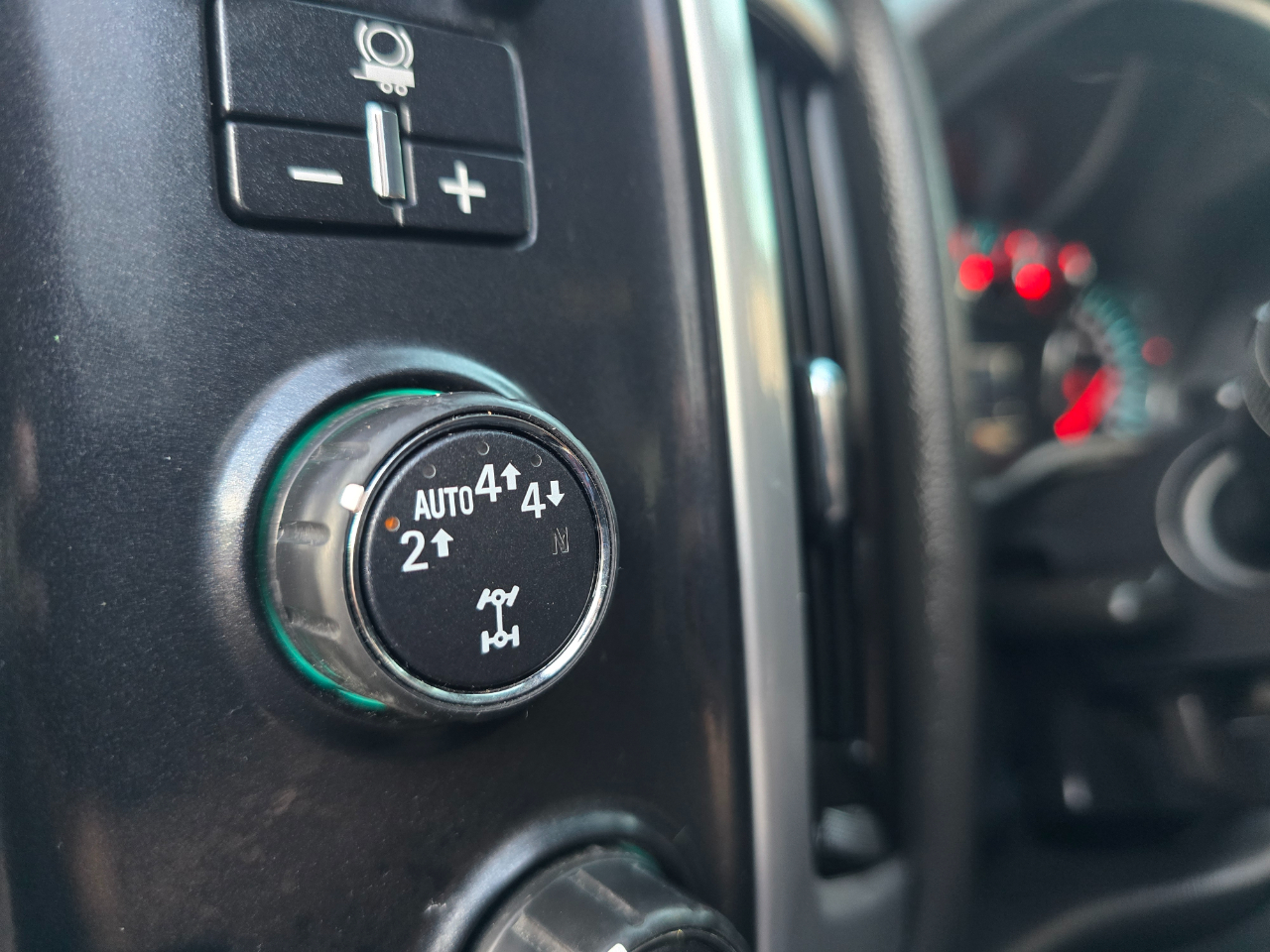 GMC Sierra 1500 4WD Double Cab 143.5" SLE 2017