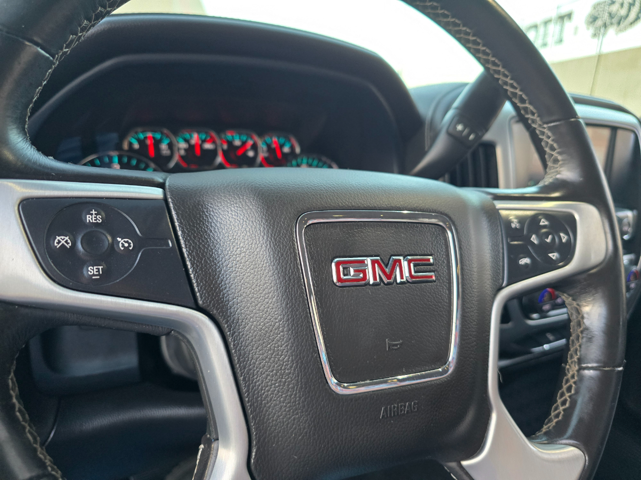 GMC Sierra 1500 4WD Double Cab 143.5" SLE 2017