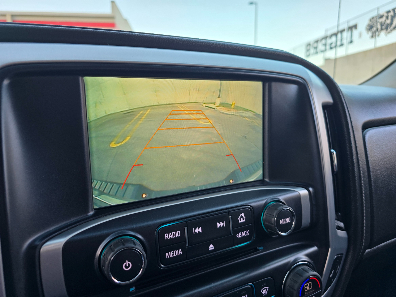 GMC Sierra 1500 4WD Double Cab 143.5" SLE 2017